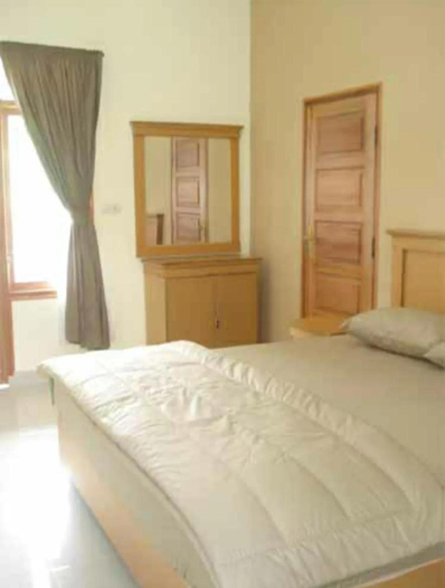 Lembah Rinjani Villa & Resto Syariah By Ecommerceloka ซัมบาลัง ลาวัง ภายนอก รูปภาพ