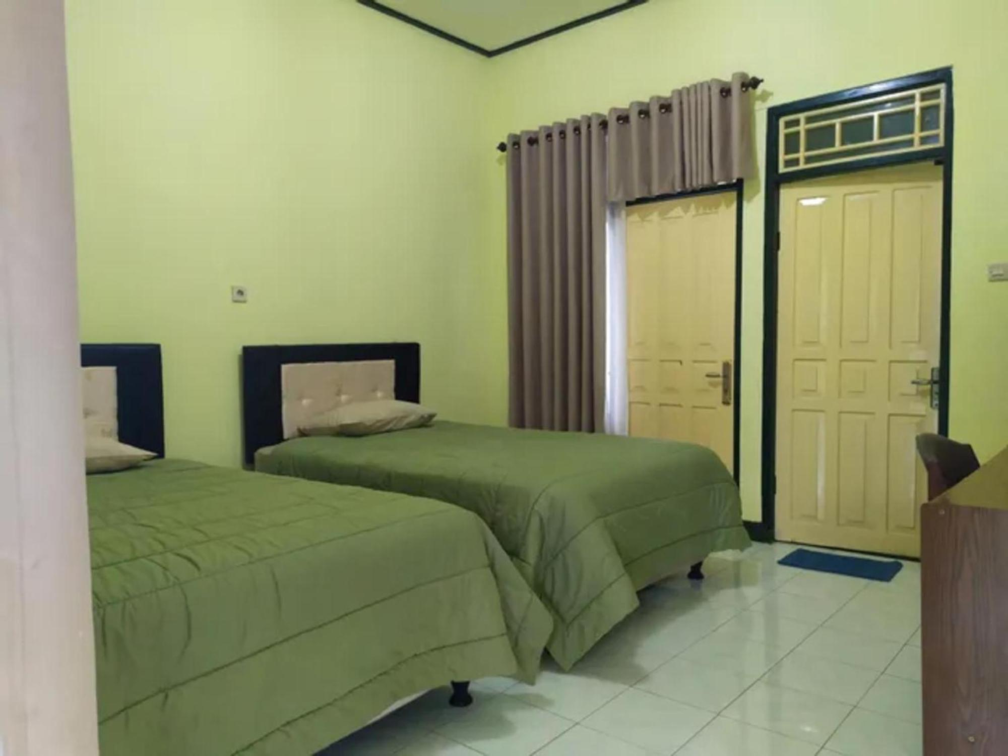 Lembah Rinjani Villa & Resto Syariah By Ecommerceloka ซัมบาลัง ลาวัง ภายนอก รูปภาพ
